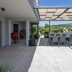 Roma Sauna And Hydrotherapy Pool