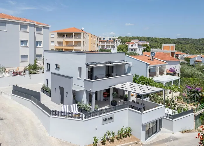 Roma Sauna And Hydrotherapy Pool Villa