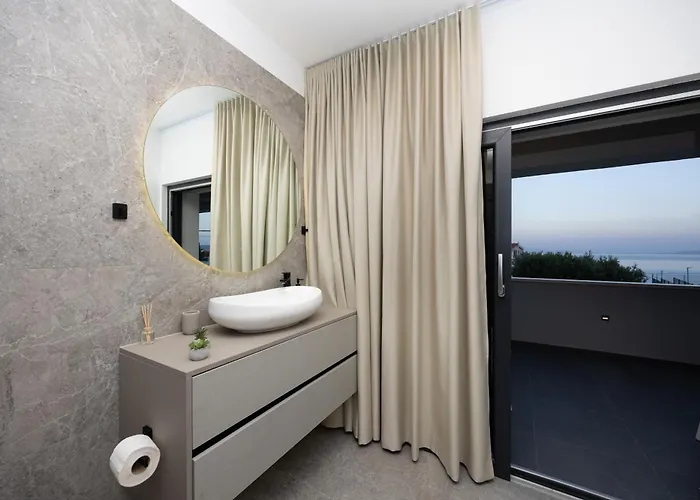 Roma Sauna And Hydrotherapy Pool Villa *