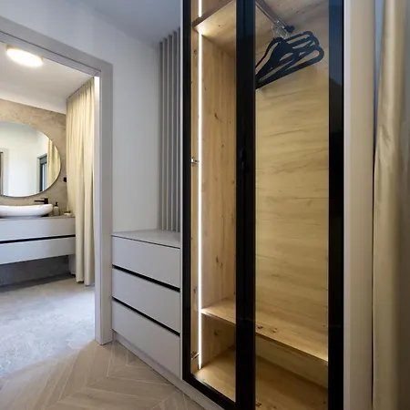 Roma Sauna And Hydrotherapy Pool * Трогір