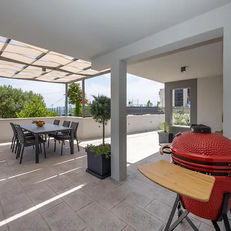 Roma Sauna And Hydrotherapy Pool Villa