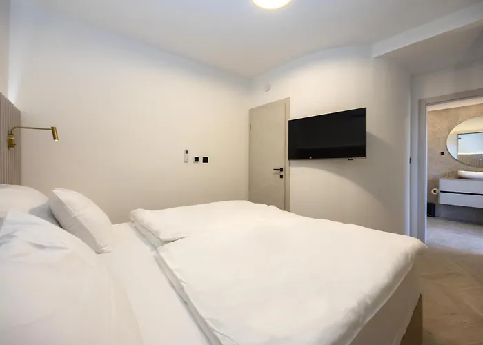 빌라 Roma Sauna And Hydrotherapy Pool *