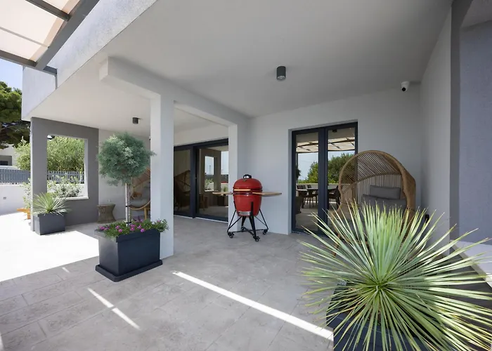 Roma Sauna&hydrotherapy Pool Villa *