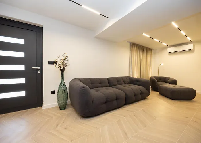 Roma Sauna&hydrotherapy Pool Villa *